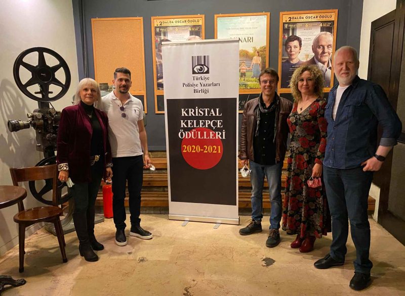 İstanbul’daki Kristal Kelepçe Buluşması
